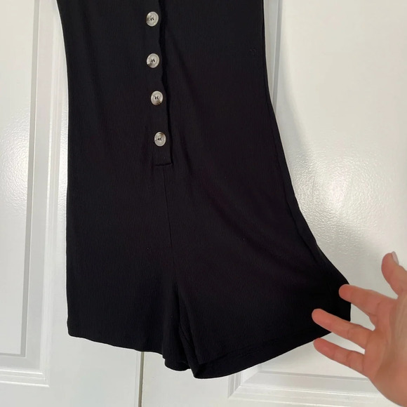 Princess Polly Susie Romper in black size 2 - Picture 7 of 10